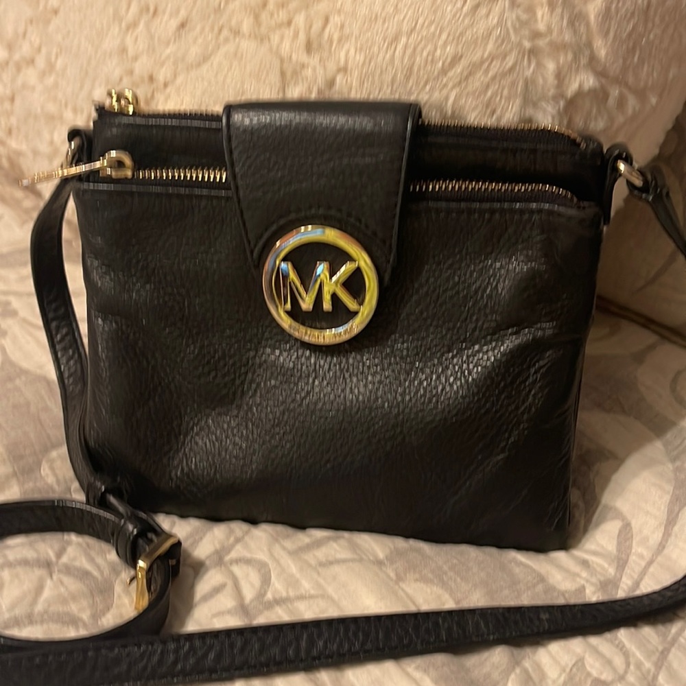 Michael Kors crossbody black wallet purse